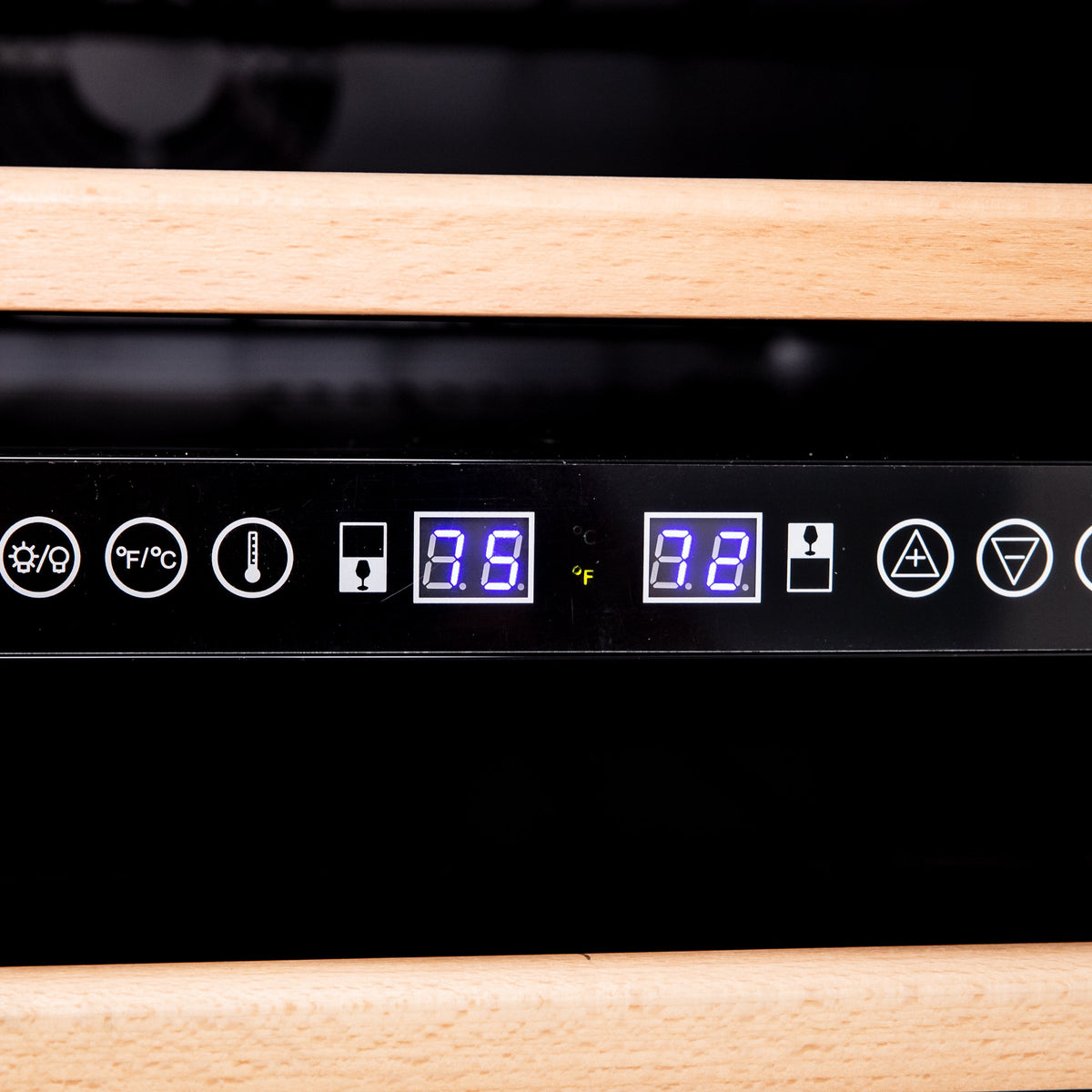 Avanti 49 Bottle Dual-Zone Wine Cooler - WCR496DS
