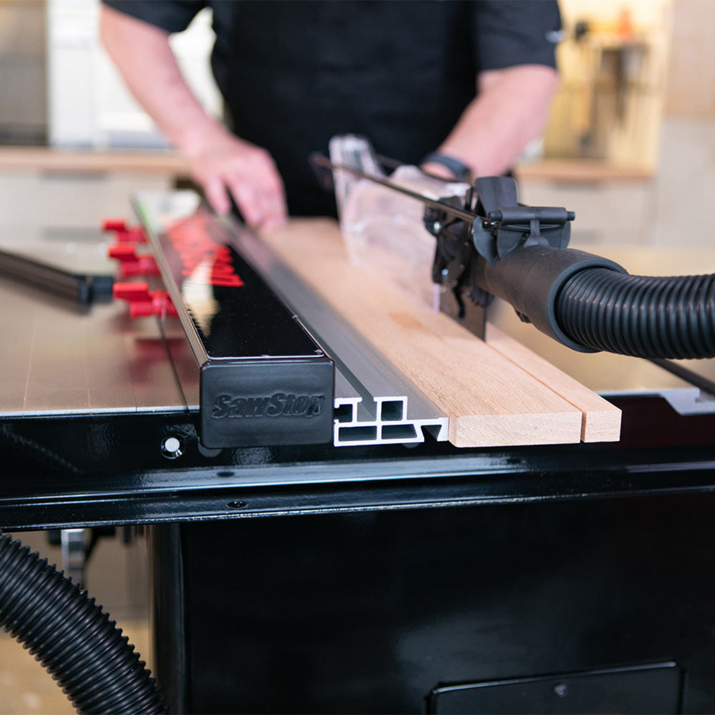 SawStop 1.75HP Contractor Saw w/52" T-Glide Advance Fence, Rails & Extension Table - CNS175-ATGP52