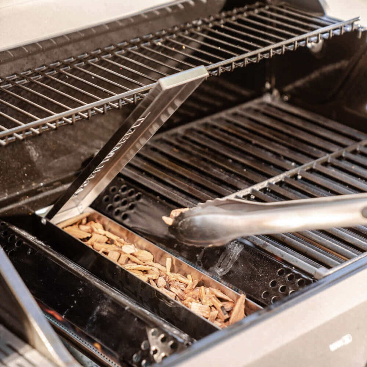 Monument Grills Mesa 220 Series | 2 Burner Propane Gas Grill in Black - M220