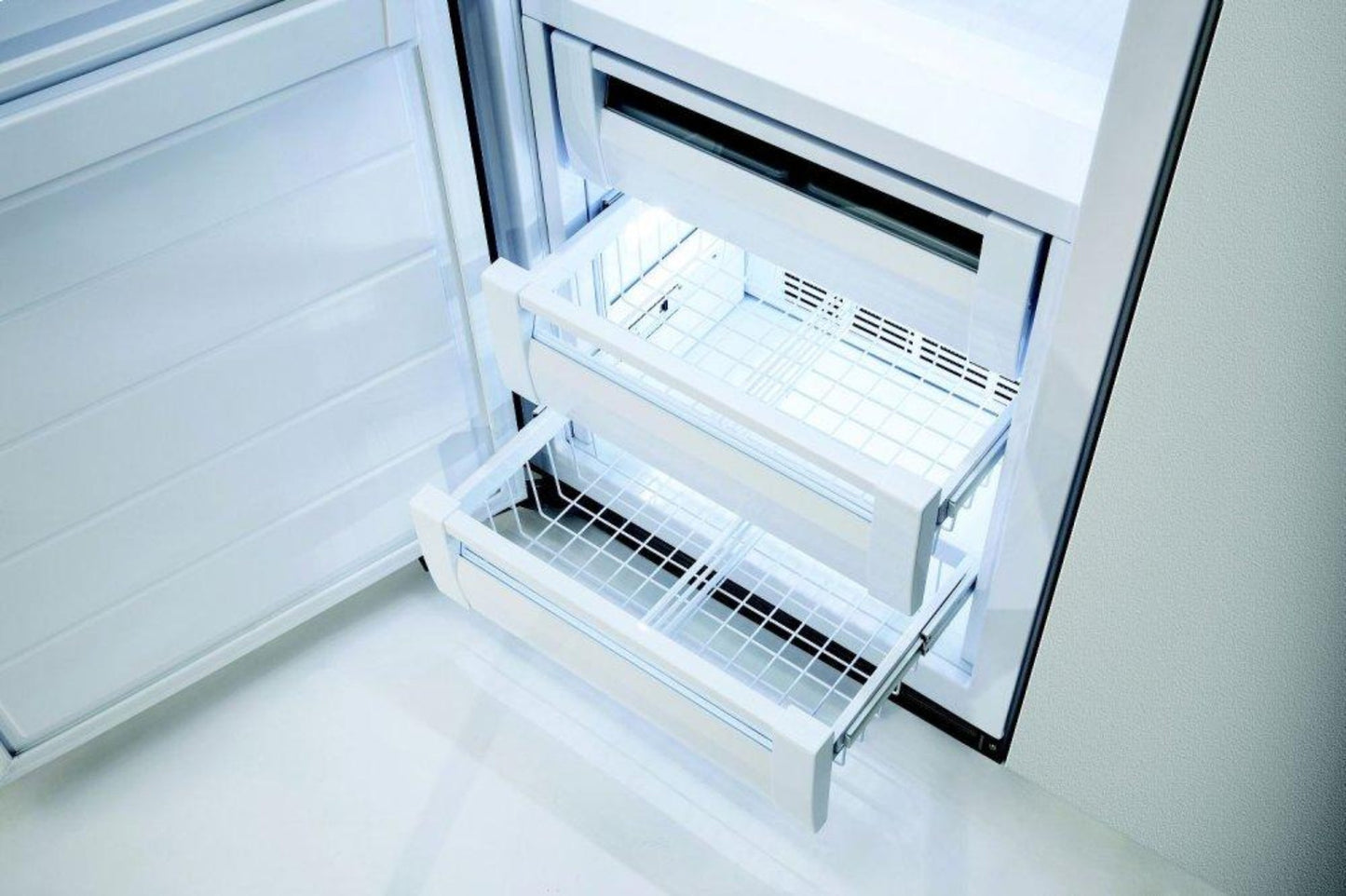 VIKING x30" Custom Panel All Freezer - FDFB5304L