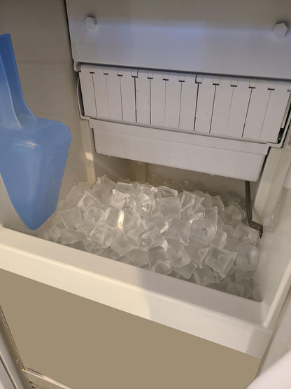 XO APPLIANCE XOUIM1565S 15" Clear Gourmet Ice Maker Fingerprint Resistant in Stainless Steel - XOUIM1565S