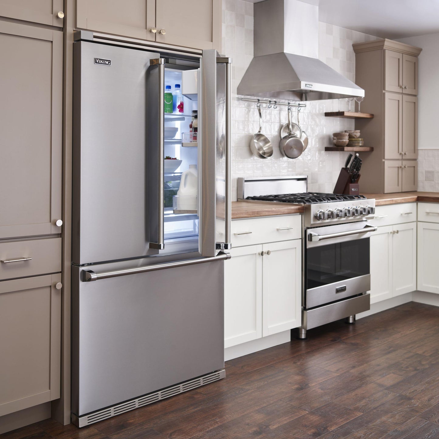 VIKING 30" Self-Cleaning Dual Fuel Range Viking 3 Series Gray - RVDR33025BDG