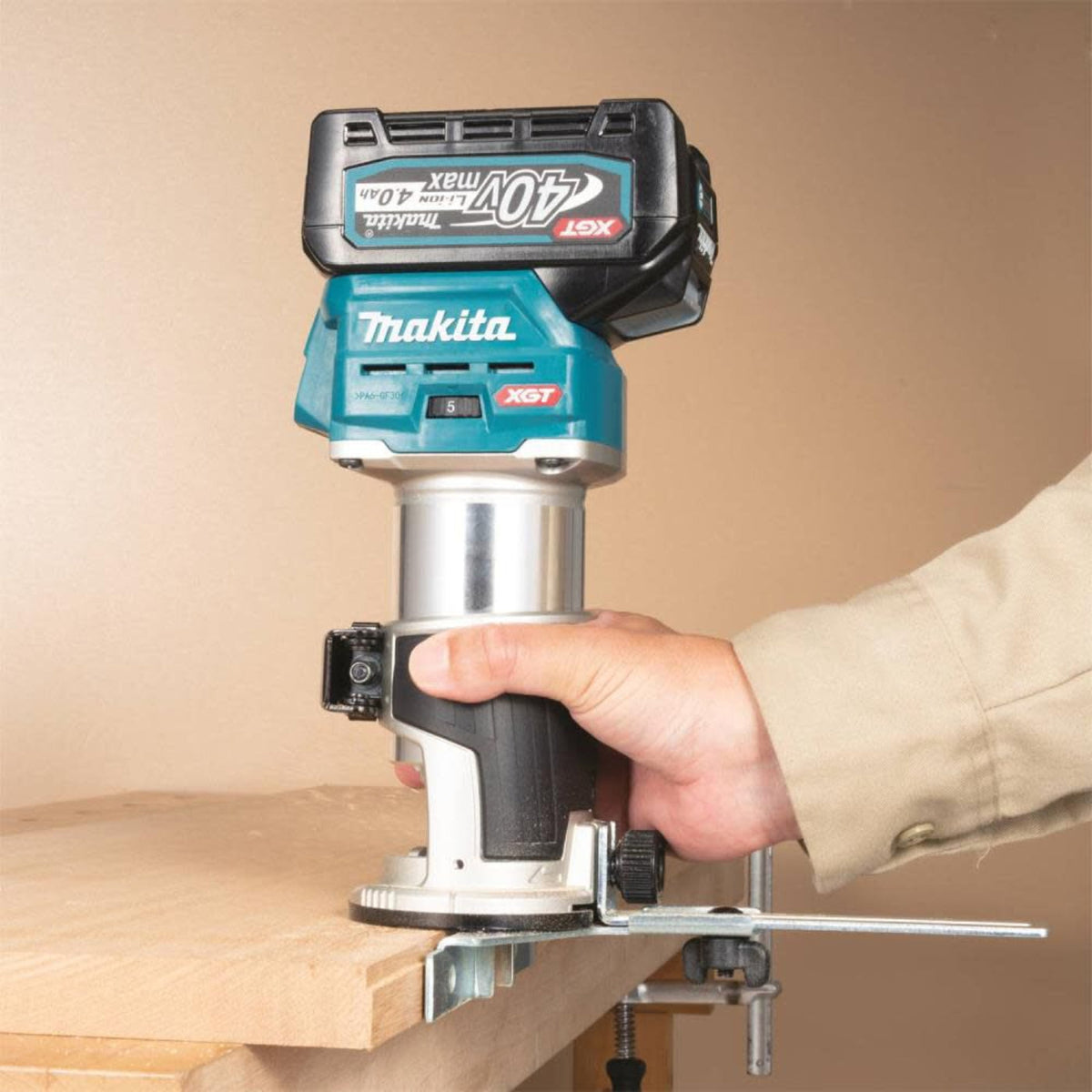Makita 40V Max XGT Brushless Cordless Compact Router Kit - GTR01D1